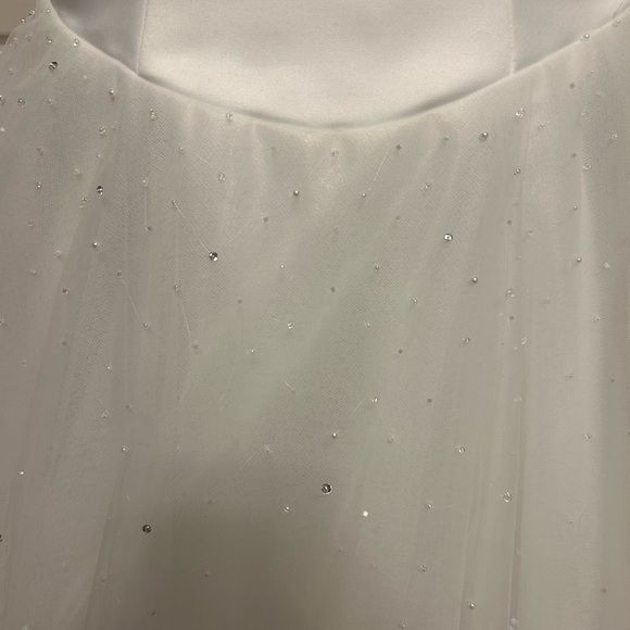 Wedding dress- size 6 - ball gown- strapless- pearls/rhinestones by Mori Lee - Picture 2 of 9